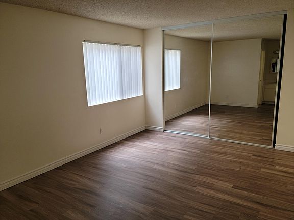 5th image of 788 S Magnolia Ave
