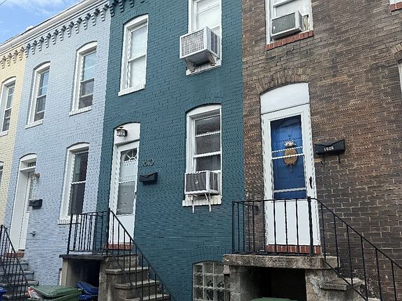 3rd image of 1610 Olive St