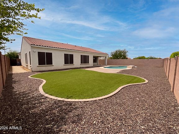 5th image of 2312 E SUSAN Drive