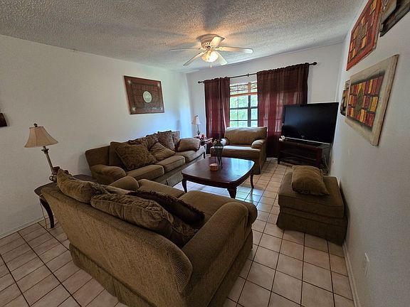 4th image of 216 Glenview Blvd APT 202