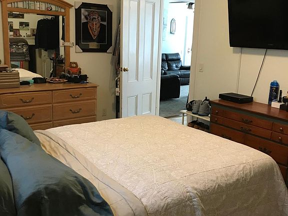 4th image of 1 Montrose St APT 2