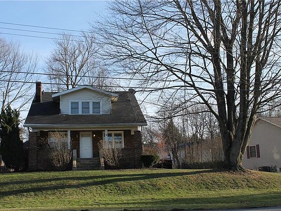 3rd image of 2978 Upham Dr