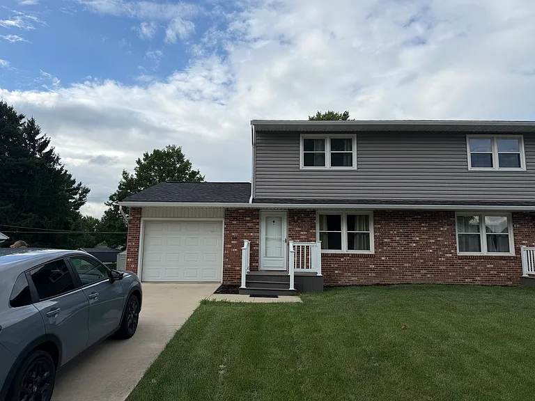 1808 Cher Ct #1808 — Photo 2