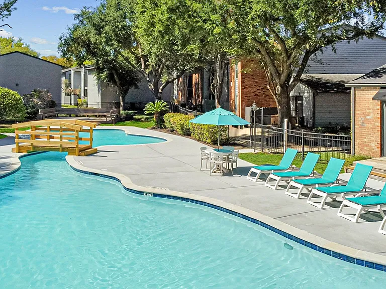Driscoll Place | Houston, TX | Double Swimming Pool with Bridge