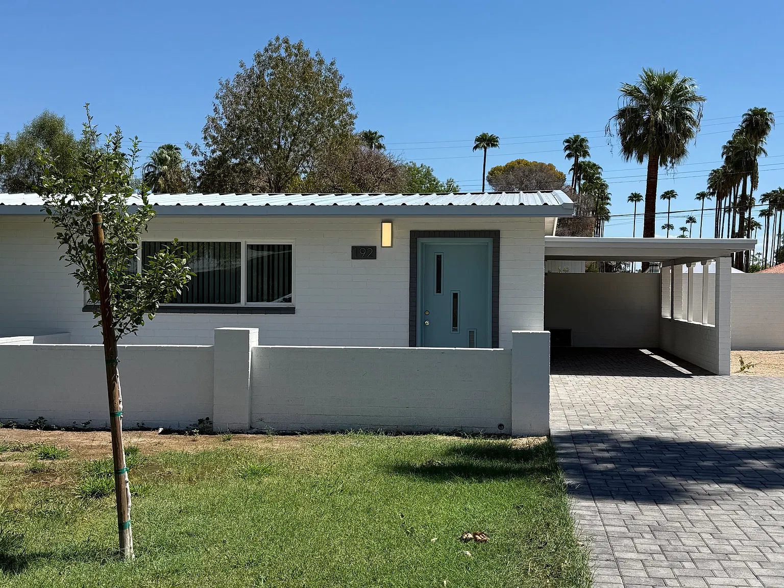 3 bed, 1100 sqft, $2,300 — Photo 1