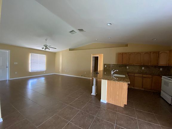 5th image of 3015 1st St W