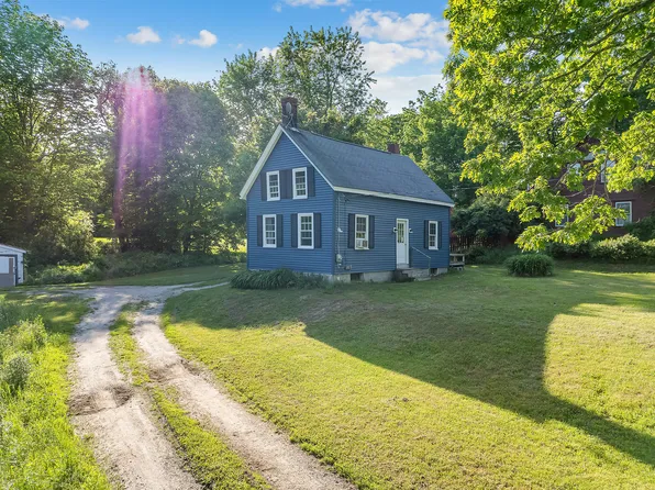 908 Gardiner Road, Wiscasset, ME 04578