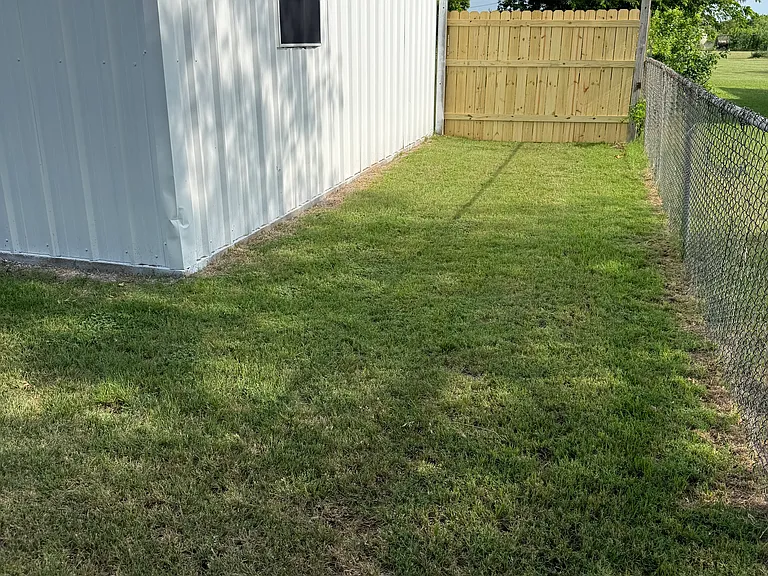 119 Wayman Dr — Photo 3