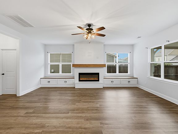 4th image of 4747 Swanson Ln