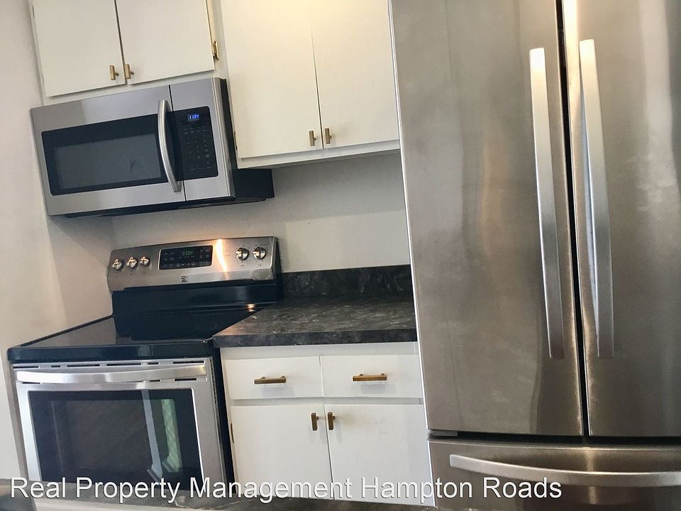1st image of 1012 Autumn Woods Ln APT 112