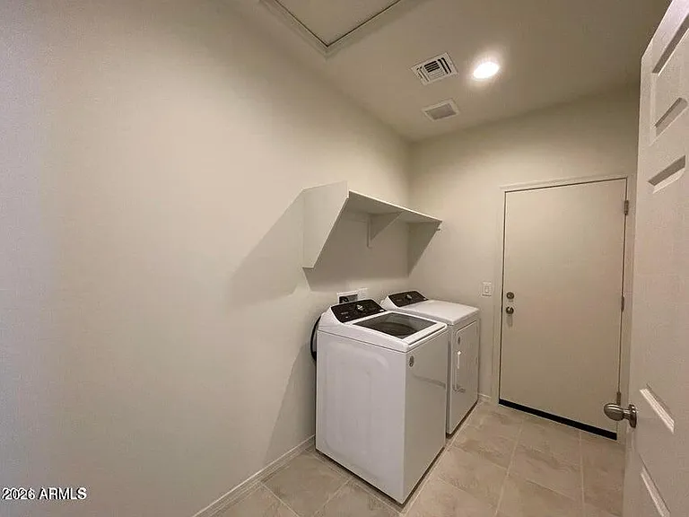 4819 S 109th Ave — Photo 24