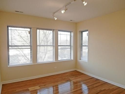 2nd image of 4750 N Sacramento Ave #2
