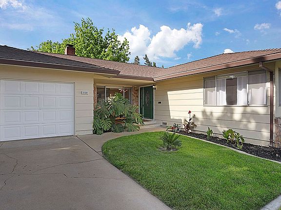 4th image of 2120 W Lodi Ave