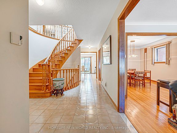 5th image of 36 Purcell Sq