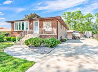 5332 La Palm Ct, Oak Forest, IL 60452