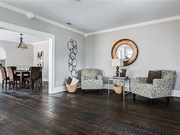 3rd image of 2626 Park Row Ave