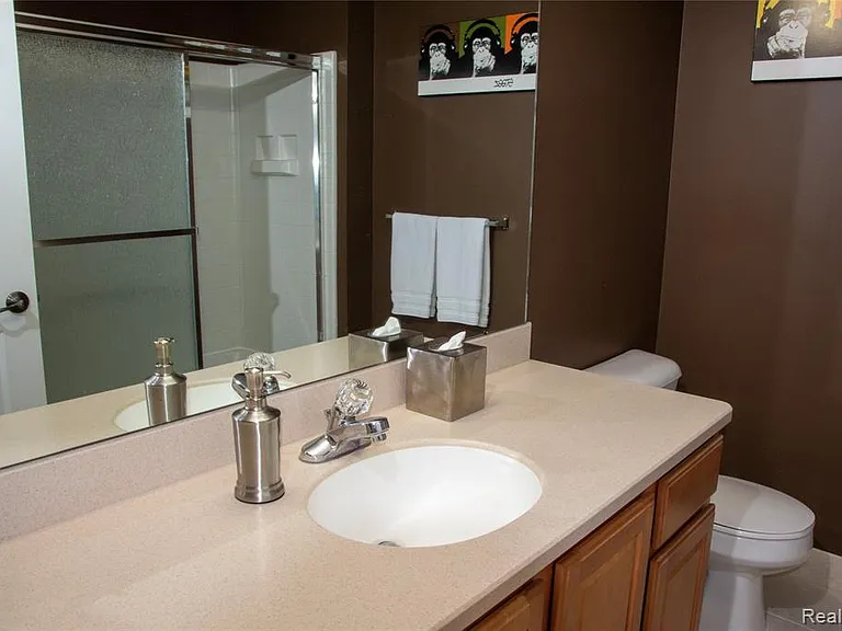 1446 Raliegh Pl #112 — Photo 8