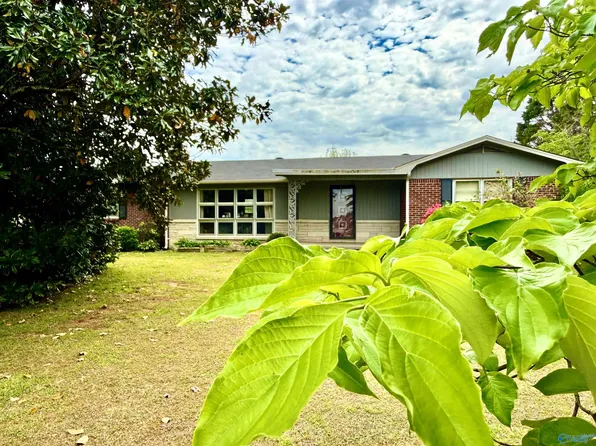 3609 Williams Ln SE, Decatur, AL 35603