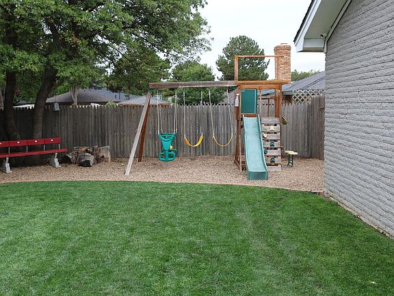 5th image of 9406 Lynnhaven Dr