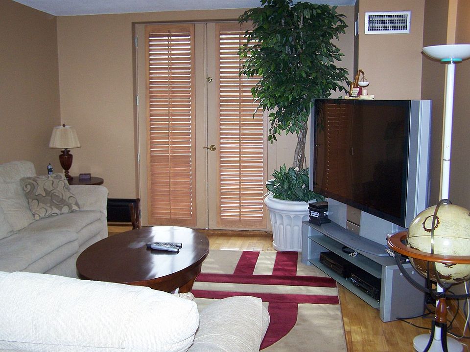 1st image of 100 Marina Dr APT 104
