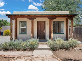 905 Camino Sierra Vis, Santa Fe, NM 87505