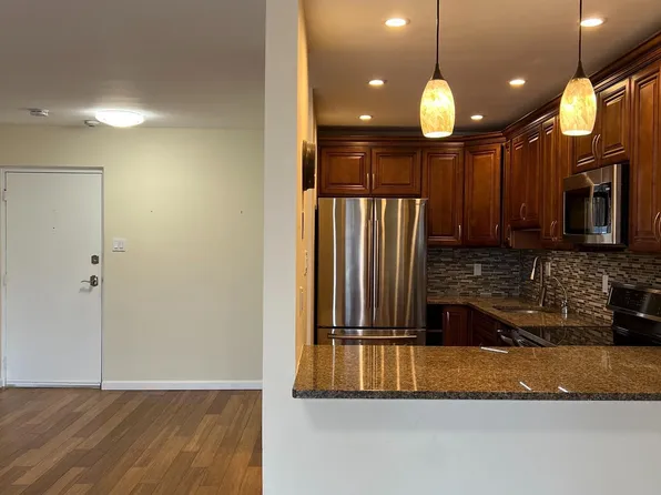 46 Township Line Rd APT 226, Elkins Park, PA 19027