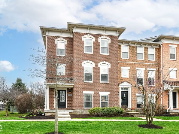 6379 Fairfield St, Whitestown, IN 46075