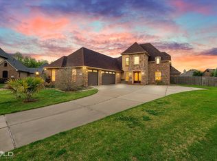 227 Piccadilly Cir, Bossier City, LA 71111
