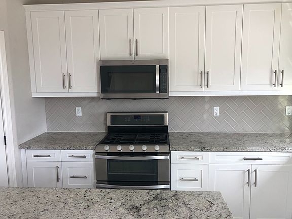 3rd image of 16353 Veridian Cir