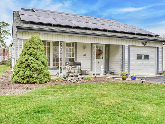 2nd image of 126 Buckingham Dr