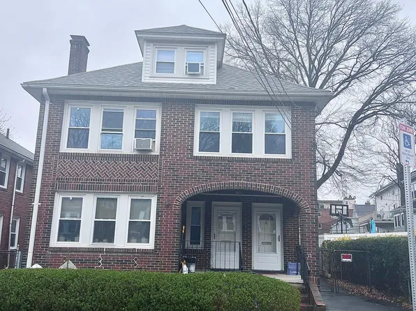 81 Colborne Rd #81, Brighton, MA 02135