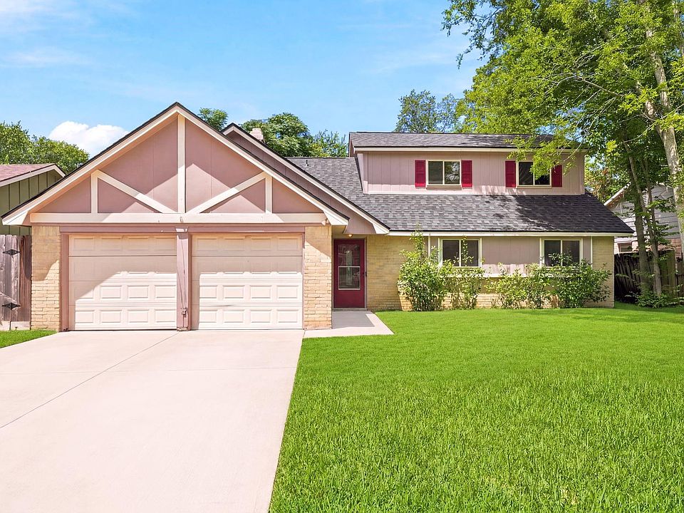 1st image of 23303 Berry Pine Dr