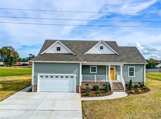 107 Lakewood Dr, Suffolk, VA 23434