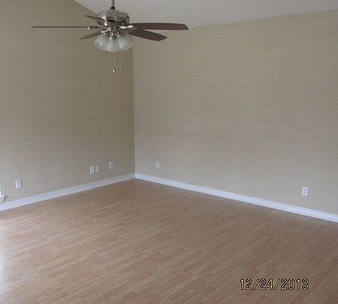 2nd image of 5786 Whiteoak Ln