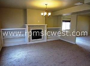 4th image of 5758 N Manhattan Dr