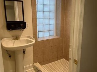 1622 N Calvert St #1, Baltimore, MD 21202