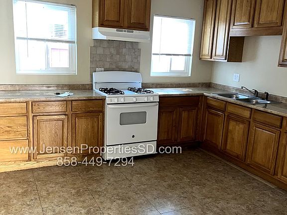 2nd image of 3957-61 Cottonwood St #3957.5