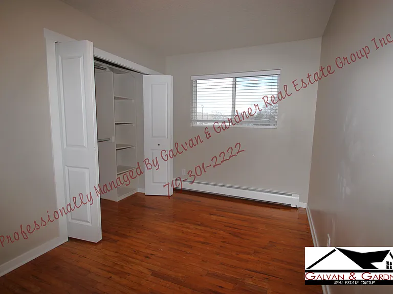 305 E Arvada St #10 — Photo 8