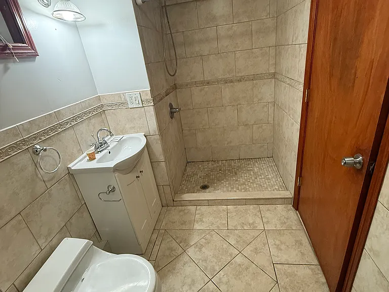 416 Columbus Ave #1 — Photo 17