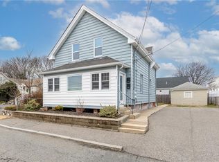 86 Woodward Ave, East Providence, RI 02914