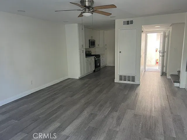 820 N Adele St #B — Photo 5