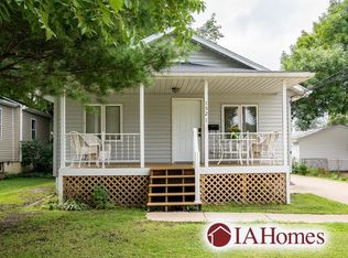 1521 34th St NE, Cedar Rapids, IA 52402