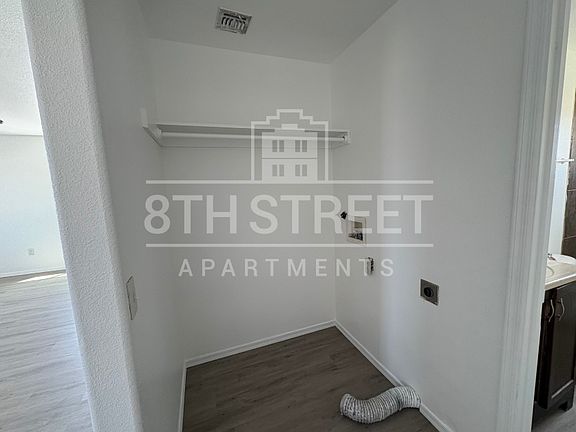 5th image of 897 S 4th Ave #C2