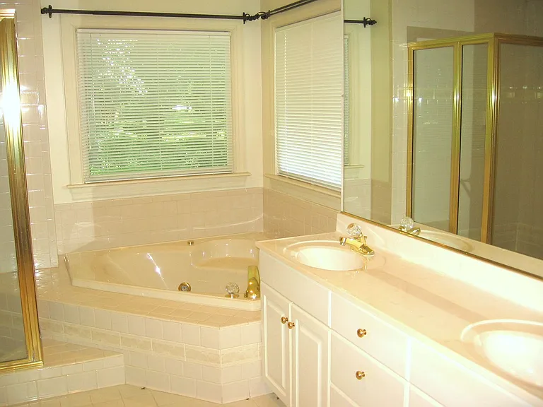 105 Mariners Cir — Photo 31
