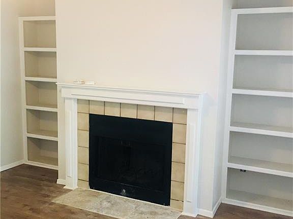 3rd image of 2903 Jadewood Ct APT A