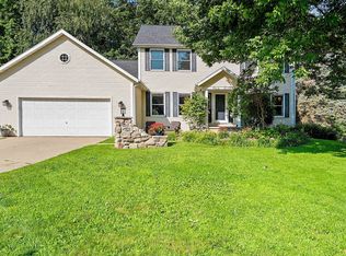 1015 Mount Blanc Ct, Green Bay, WI 54311