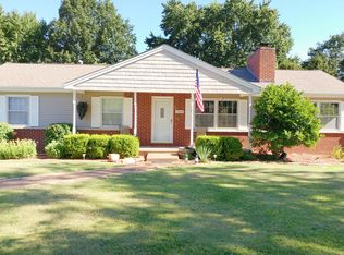 15595 Laurel Dr, Danville, IL 61834