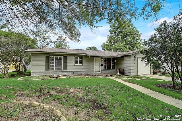 1st image of 114 NORFOLK PL
