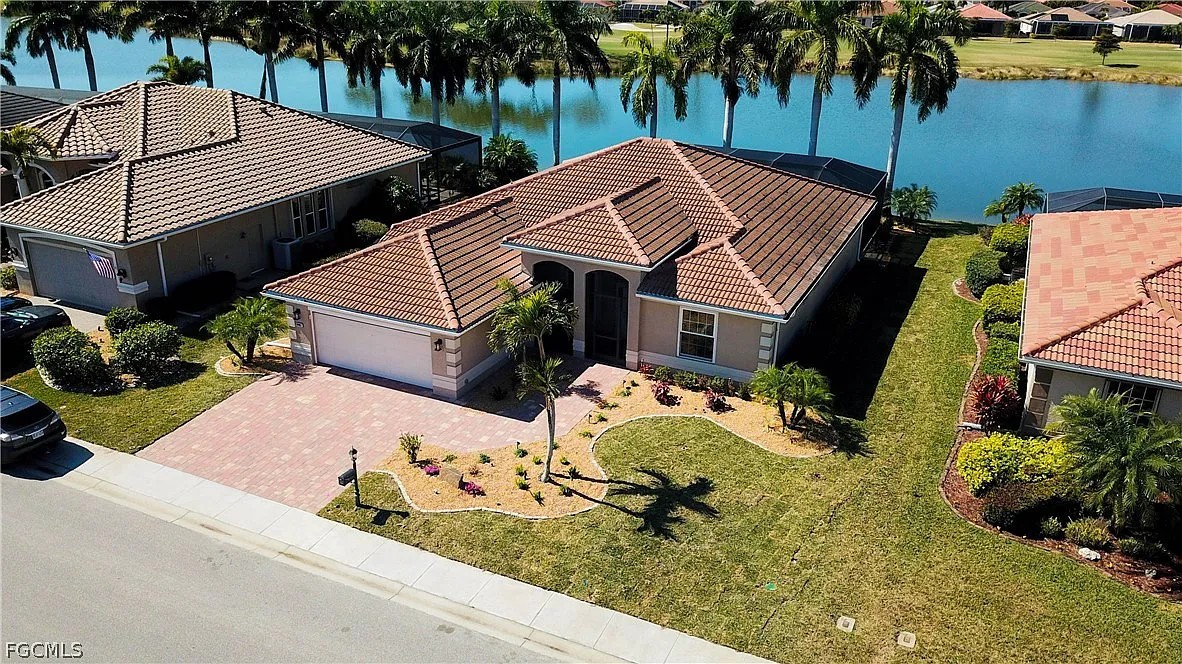 3 bed, 3.0 bath, 2133 sqft, $6,000 — Photo 1