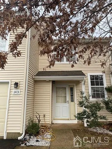 143 Skipton Pl photo 1